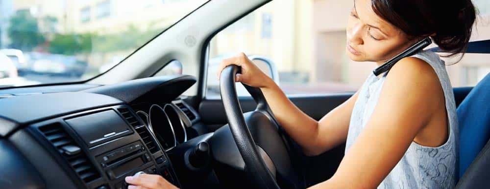 Safety Tips on How to Avoid Distracted Driving Accidents